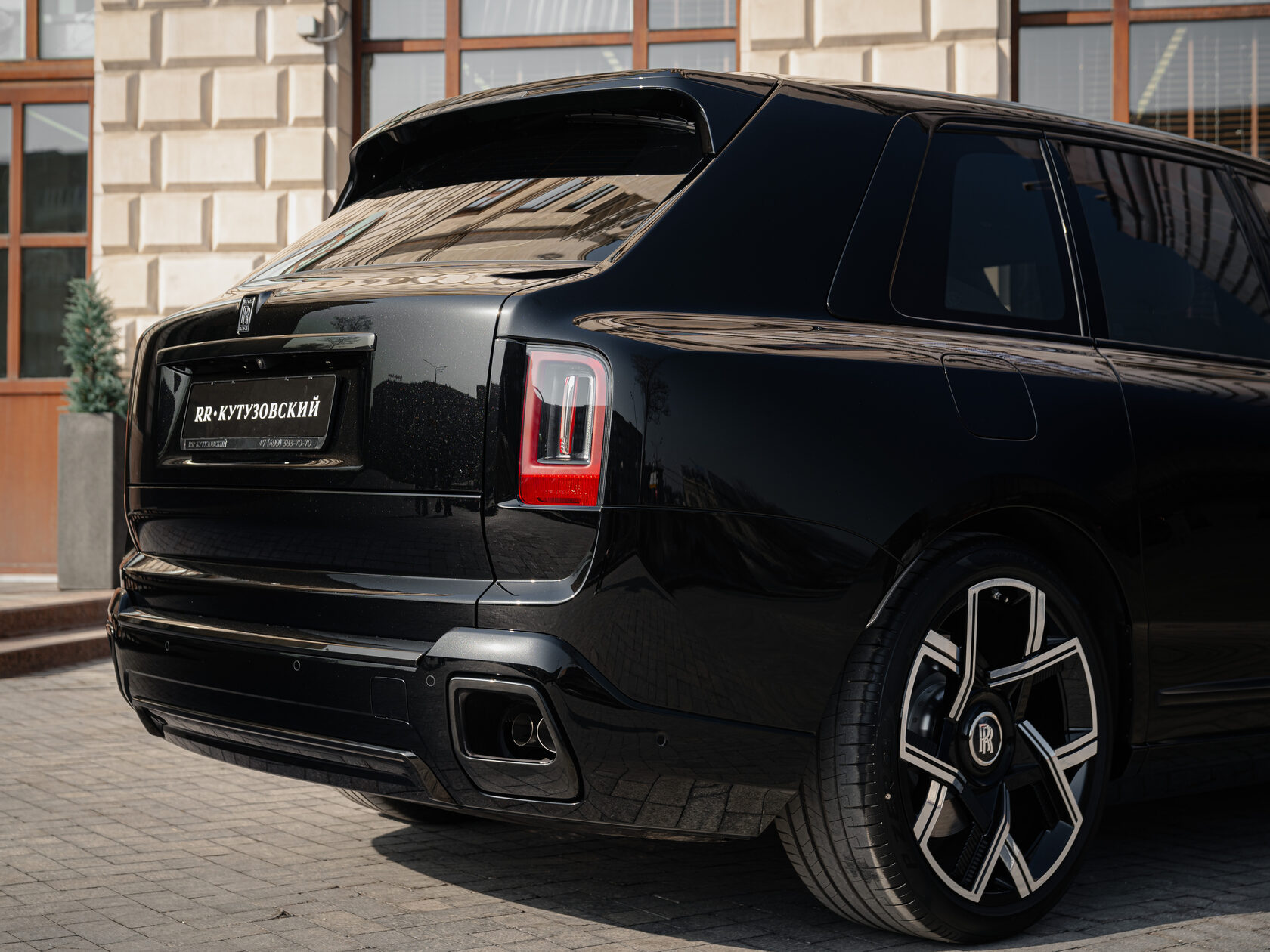 Rolls-Royce Cullinan Black Badge II  <br>Black Diamond