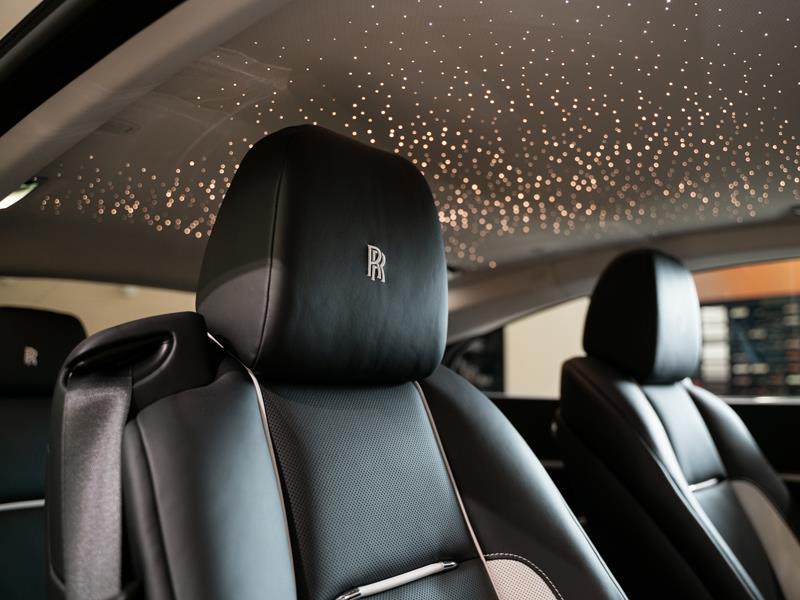 Rolls-Royce Wraith  <br>Black Diamond / Silver 