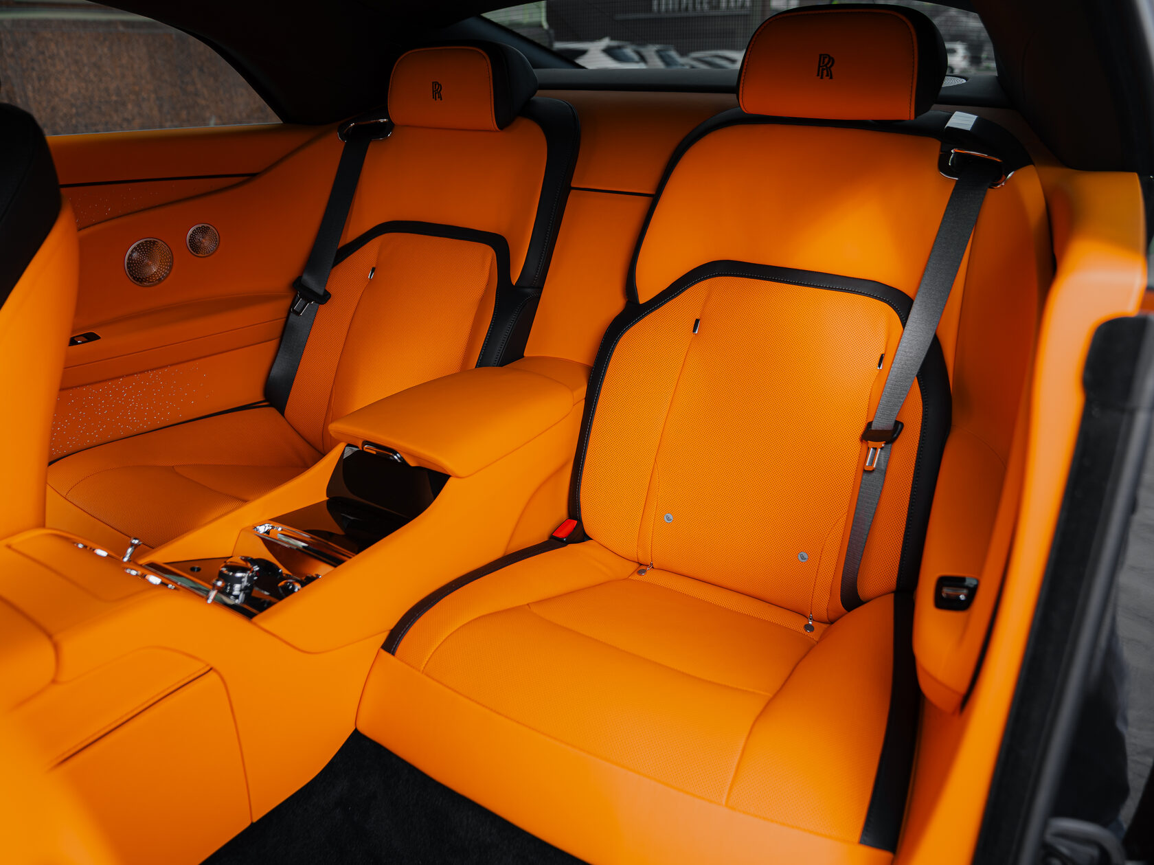 Rolls-Royce Spectre  <br>Diamond Black / Черный бриллиант