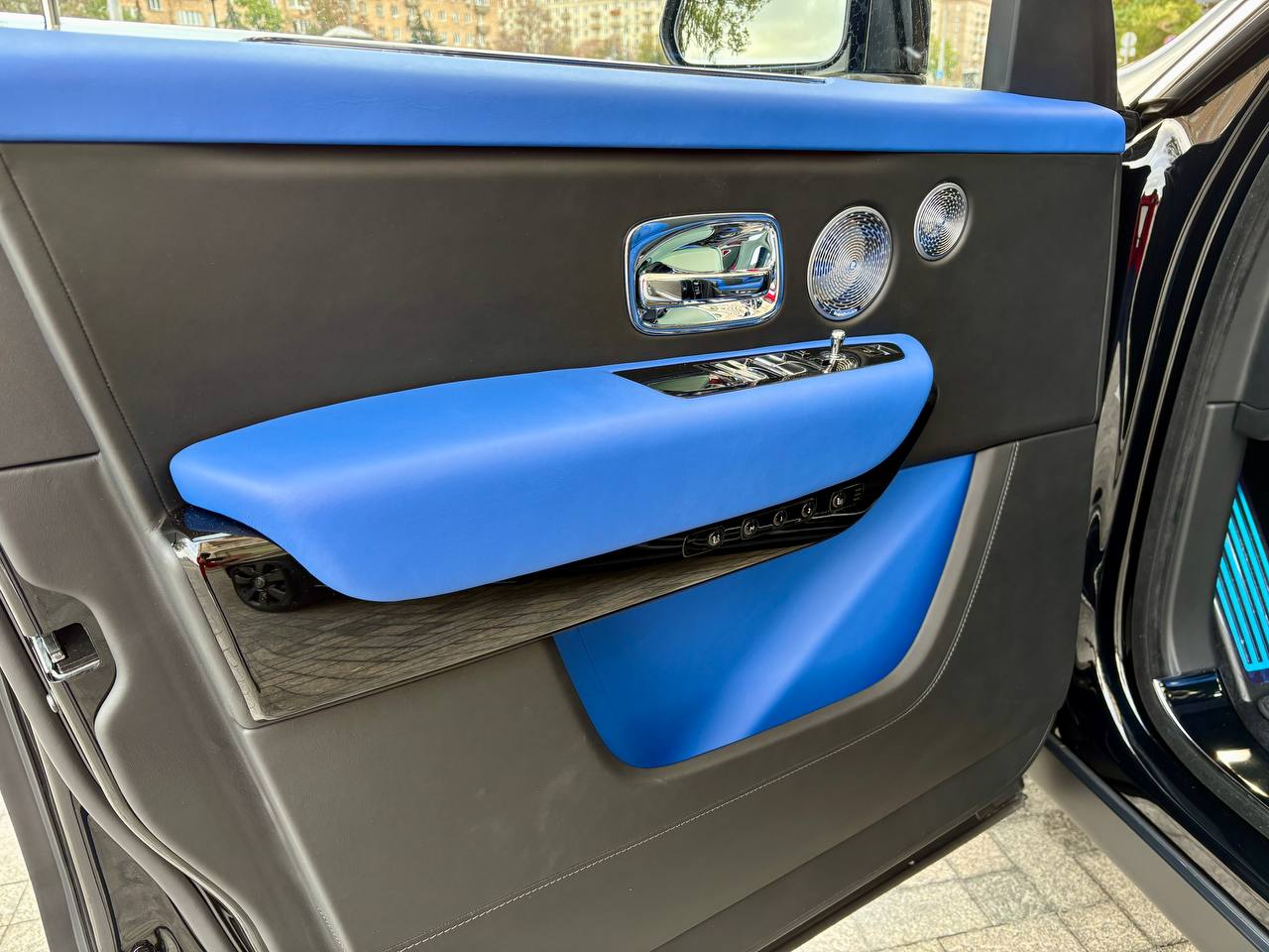 Rolls-Royce Cullinan 2019 год <br>Черный