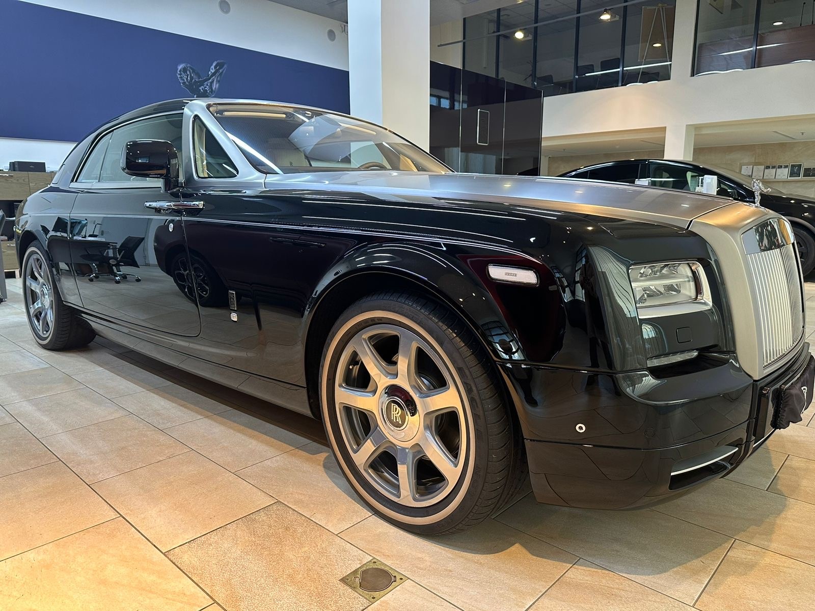 Rolls-Royce Phantom COUPE 2012 год <br>Diamond Black 