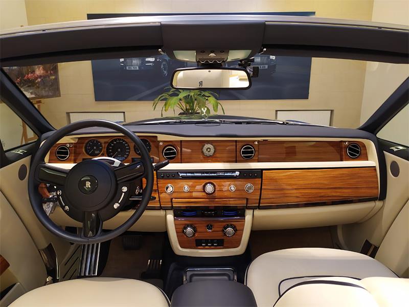 Rolls-Royce Phantom Drophead Coupe 2014 год <br>Metropolitan Blue 