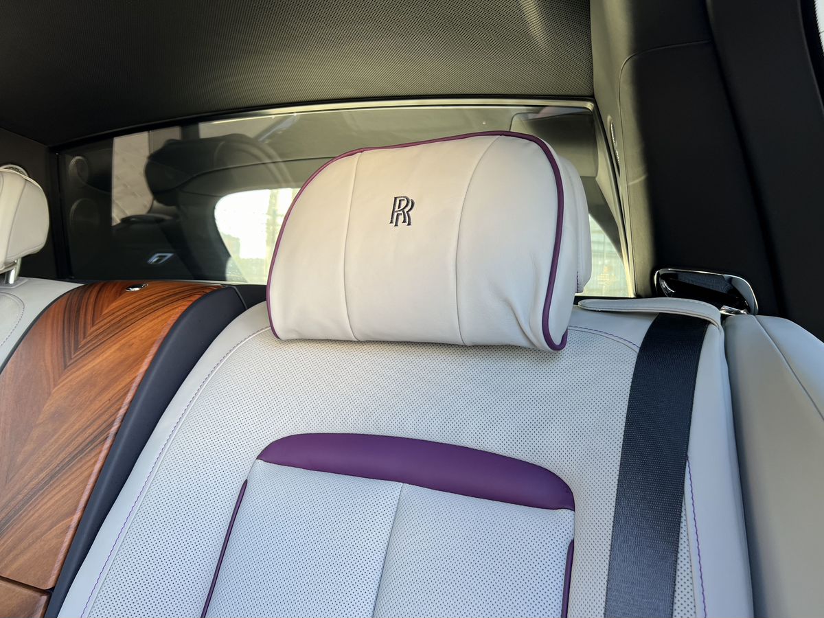 Rolls-Royce Cullinan, I 2020 год <br>Синий