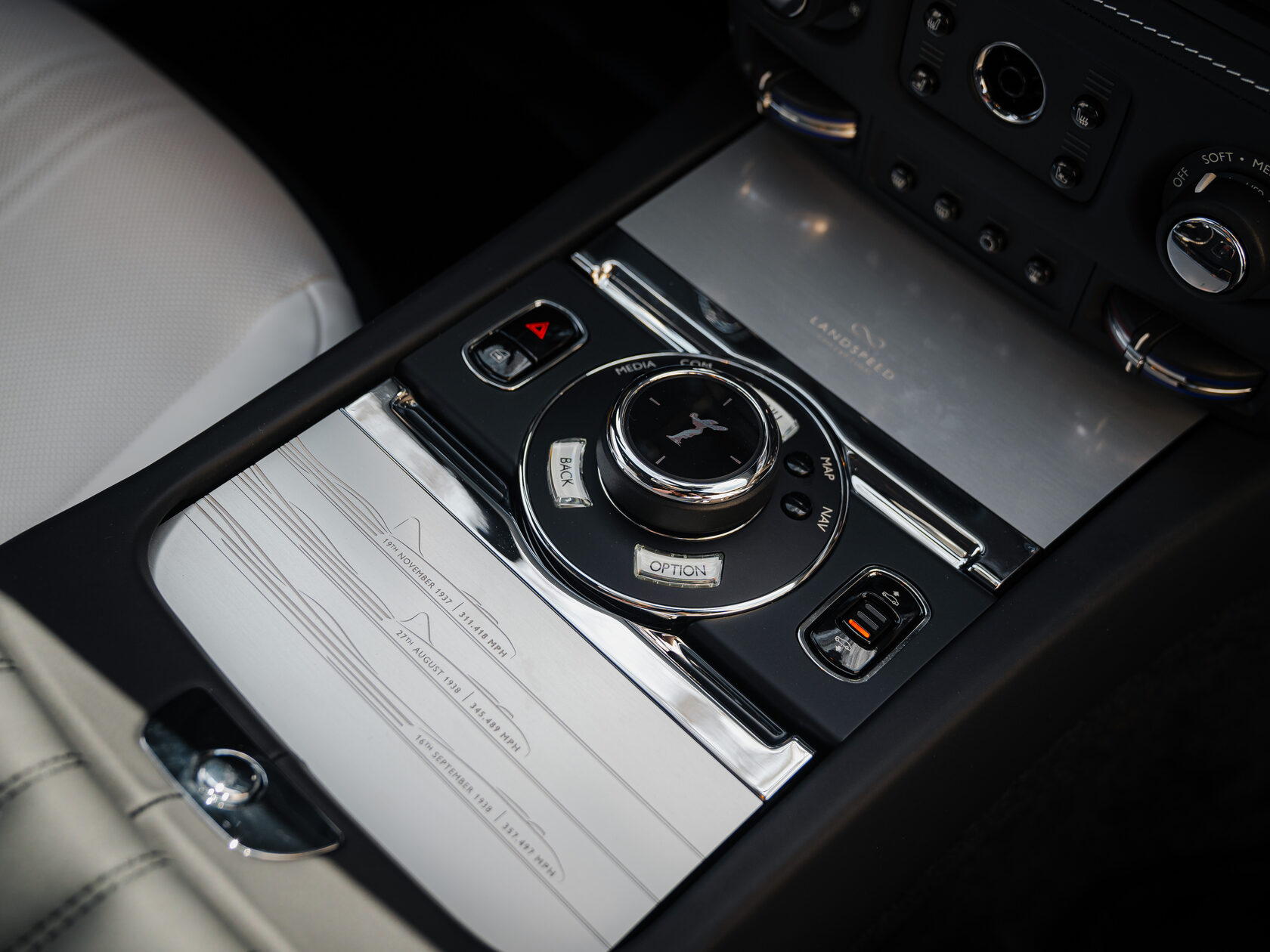 Rolls-Royce Wraith Black Badge Landspeed Collection  <br>Черный/ Небесноголубой