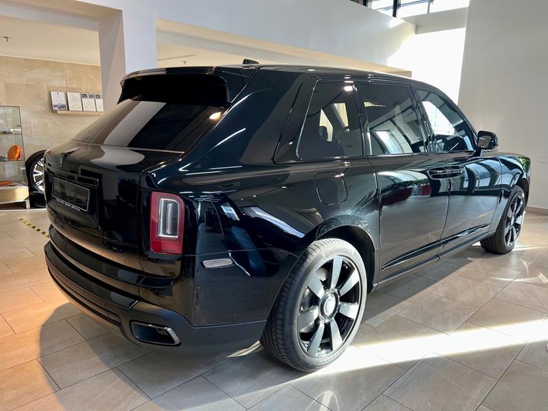 Rolls-Royce Cullinan 2018 год <br>Black Diamond 