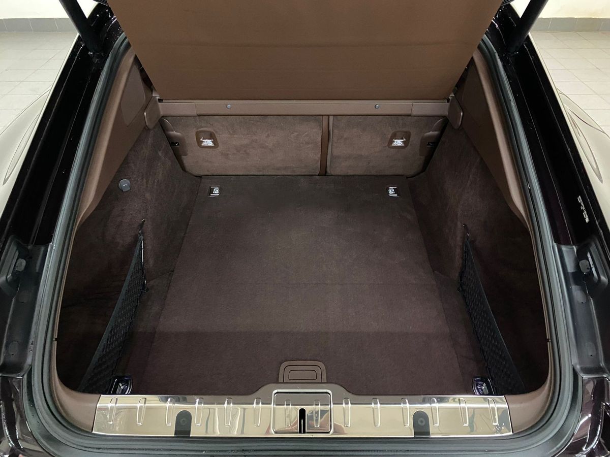 Rolls-Royce Panamera, II Рестайлинг 2021 год <br>Фиолетовый