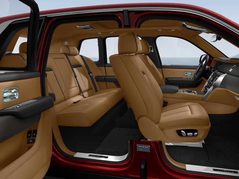 Rolls-Royce Cullinan  <br>Magma Red 