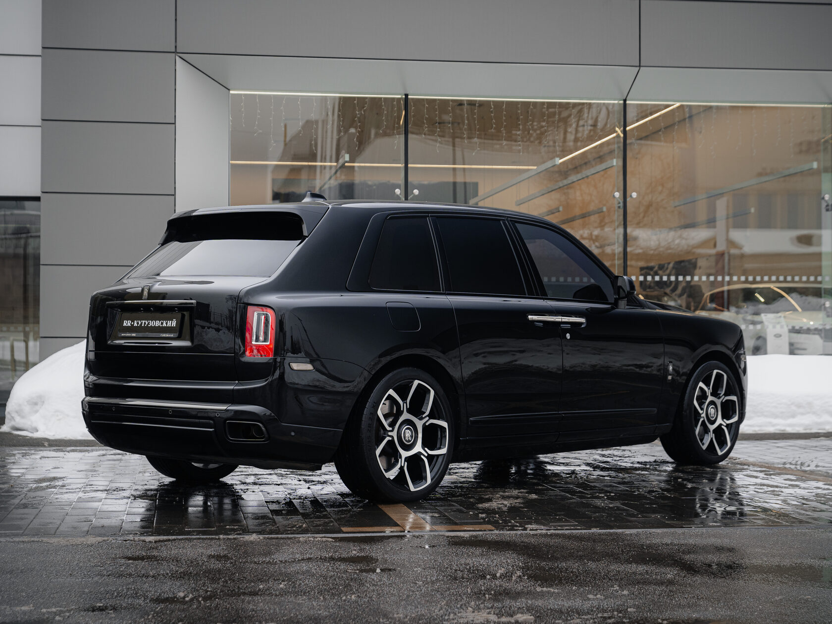 Rolls-Royce Cullinan Black Badge I 2025 год <br>Black Diamond 