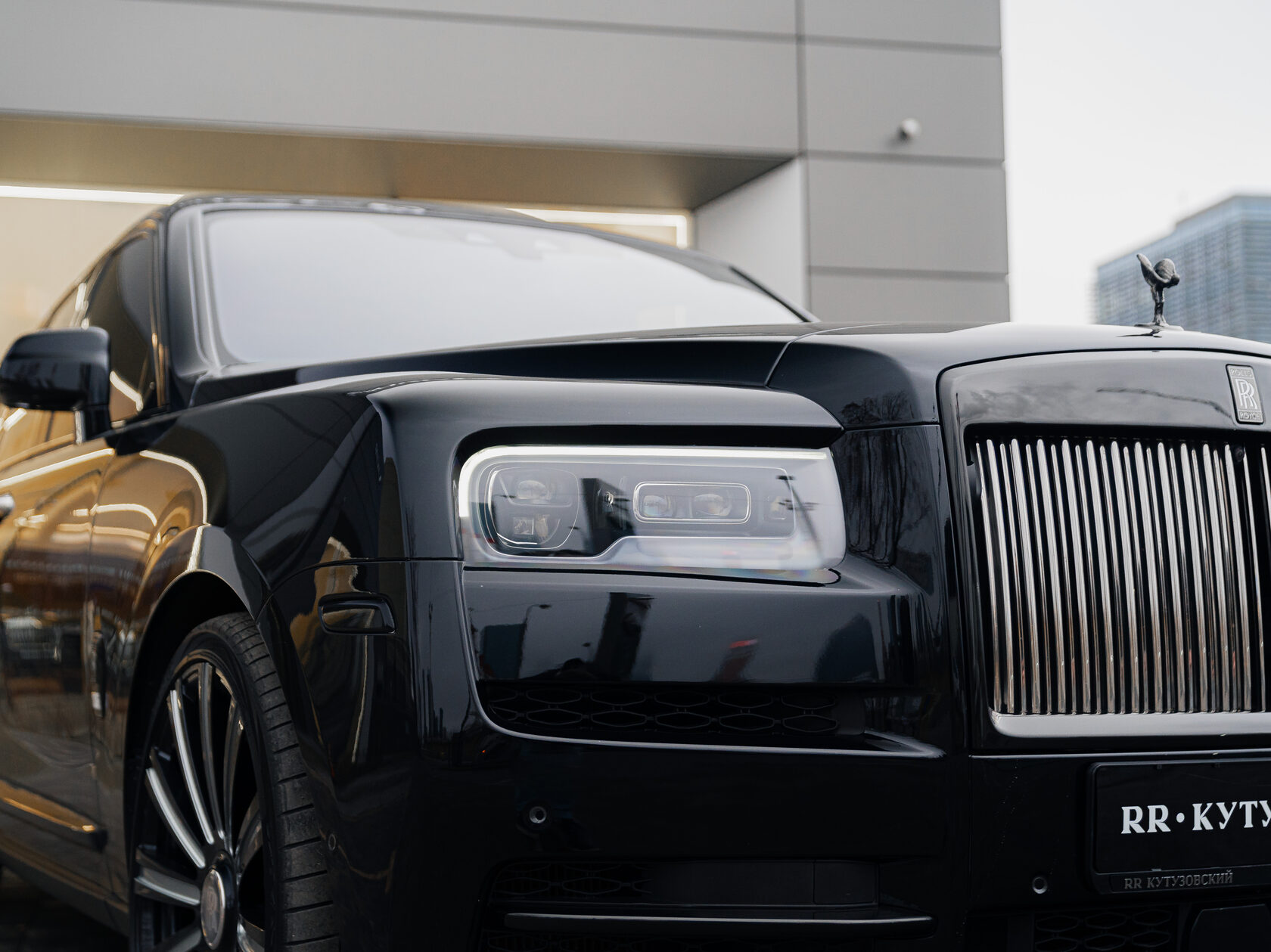 Rolls-Royce Cullinan Black Badge 2025 год <br>Black Diamond 