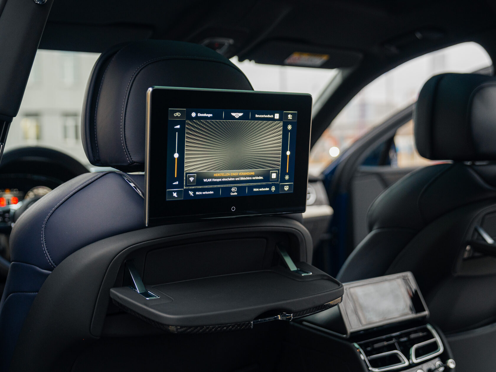 Rolls-Royce Bentayga EWB I Рестайлинг  <br>Синий