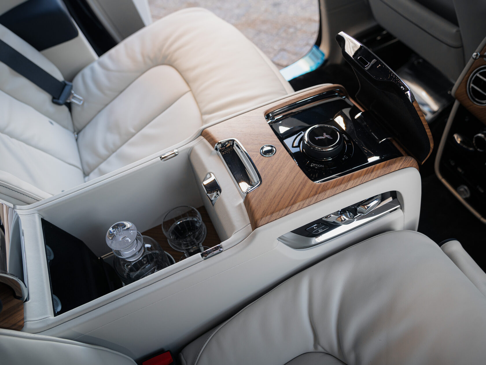 Rolls-Royce II Midnight Sapphire  <br>Midnight Sapphire 