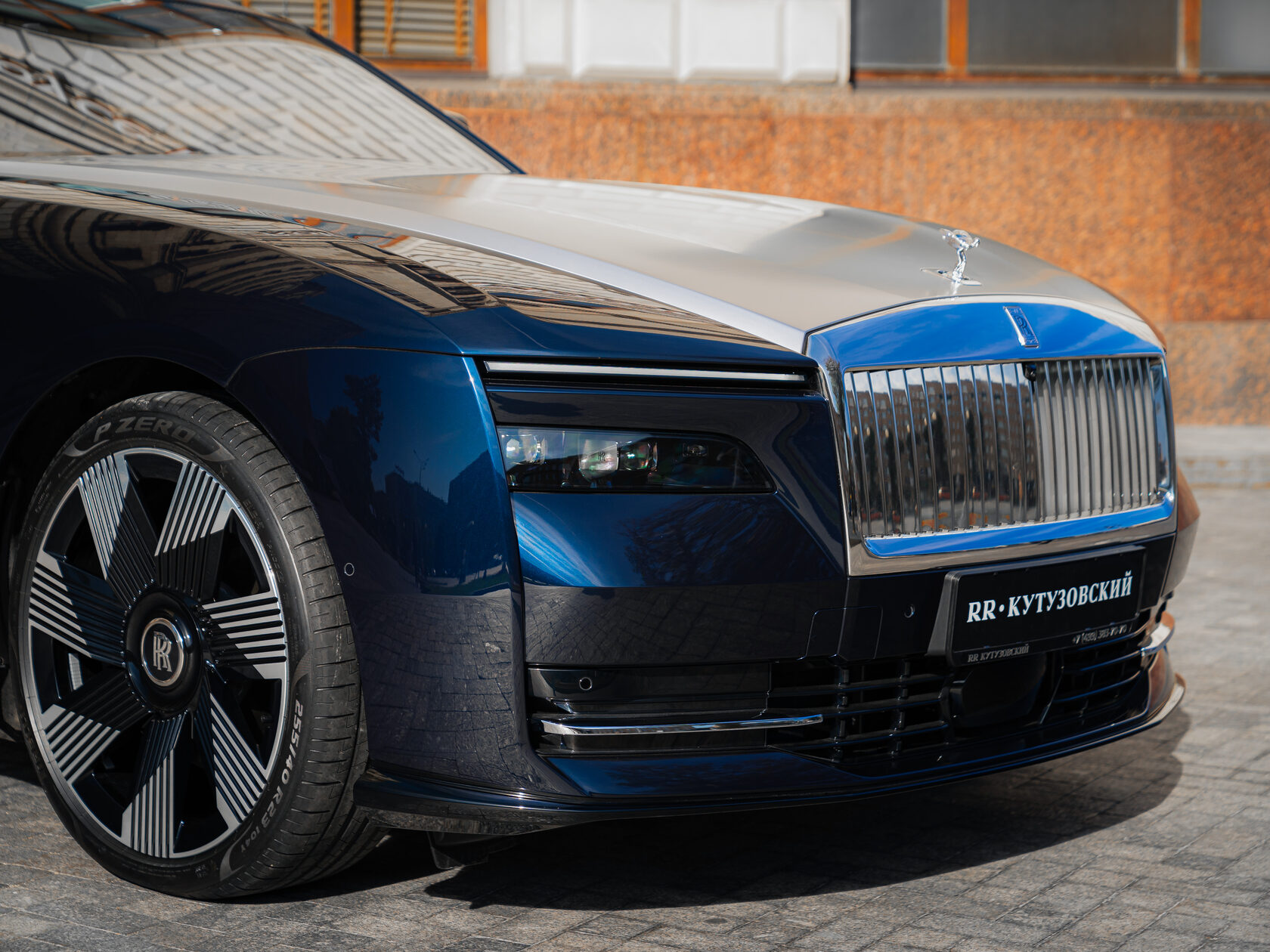 Rolls-Royce Spectre  <br>Midnight Sapphire 