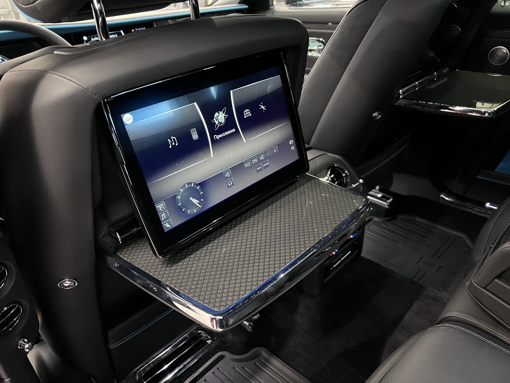 Rolls-Royce Ghost Black Badge by NOVITEC 2021 год <br>Черный Металлик Diamond Black 