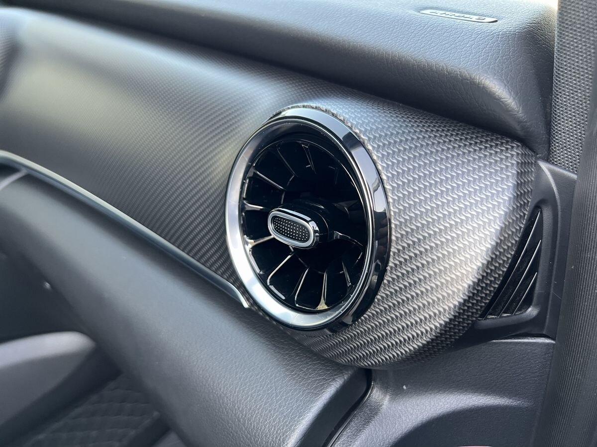 Rolls-Royce V-Класс  <br>Черный