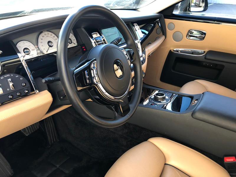 Rolls-Royce Ghost EWB 2015 год <br>Diamond Black 