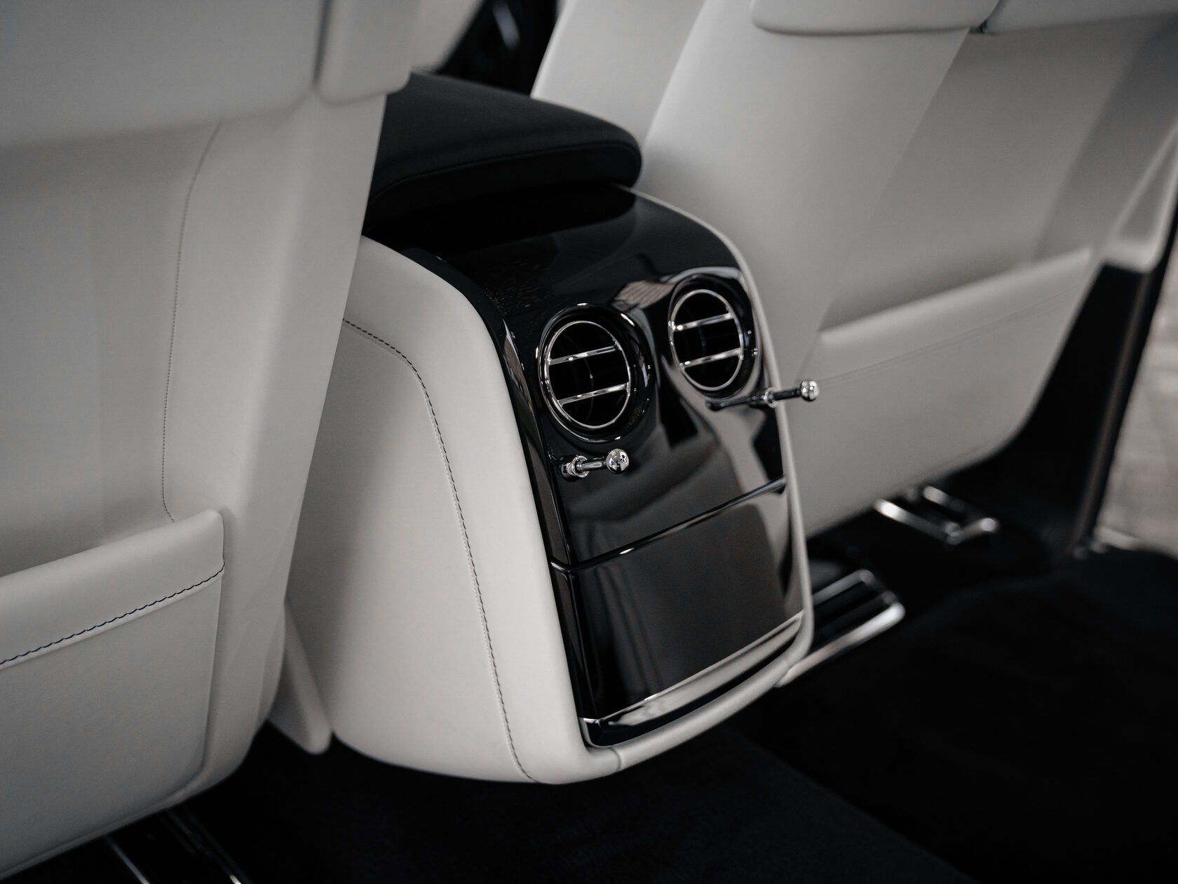 Rolls-Royce Phantom Extended  <br>Black Diamond 